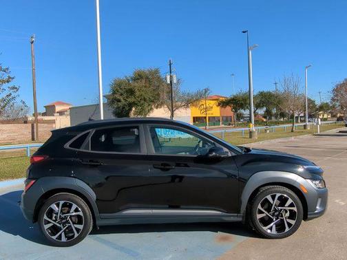 2023 Hyundai KONA Limited