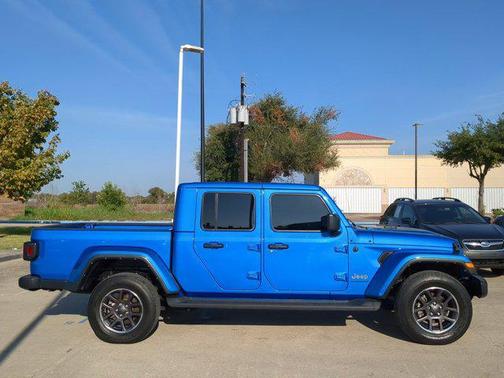 2022 Jeep Gladiator Overland