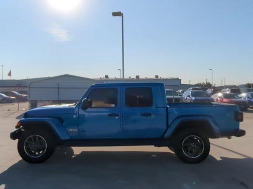 2022 Jeep Gladiator Overland