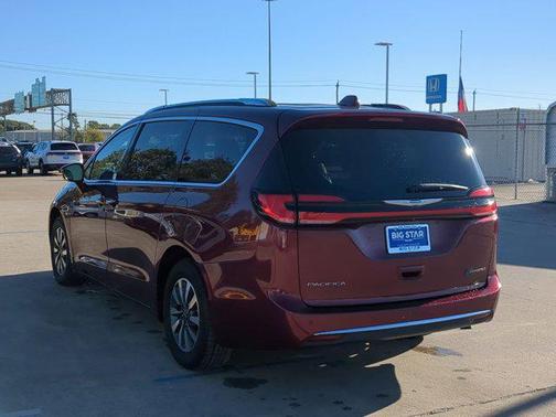2021 Chrysler Pacifica Hybrid Touring L