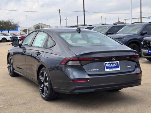 Meteorite Gray Metallic 2026 Honda Accord SE