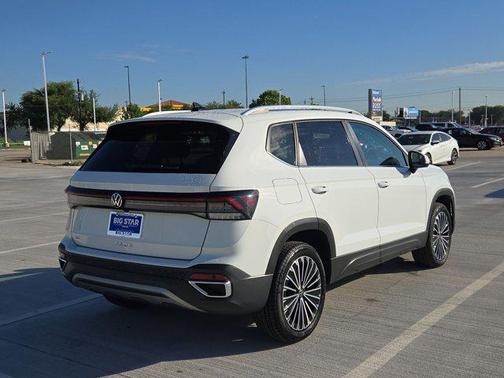 2025 Volkswagen Taos 1.5T SE