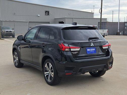 Labrador Black Pearl 2025 Mitsubishi Outlander Sport SE