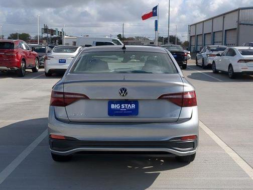 2024 Volkswagen Jetta 1.5T SE