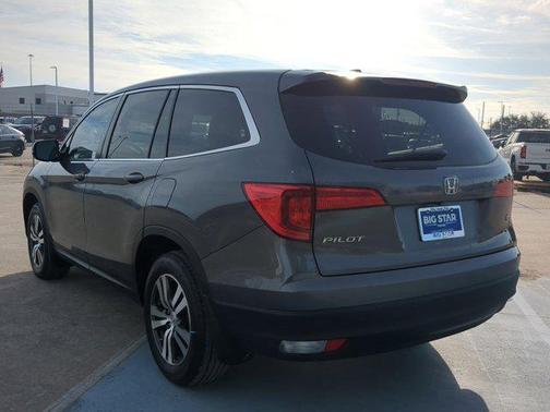 2017 Honda Pilot EX