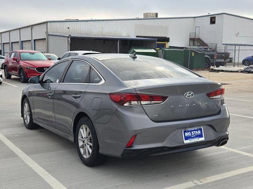 2018 Hyundai SONATA SE