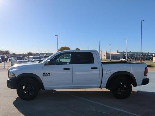 2024 RAM 1500 Classic Warlock Crew Cab 4x2 5'7' Box