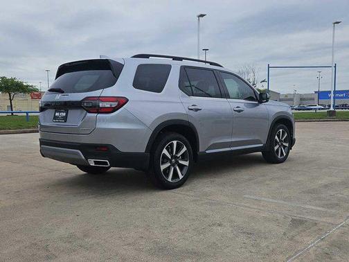 2025 Honda Pilot Touring 8-Passenger