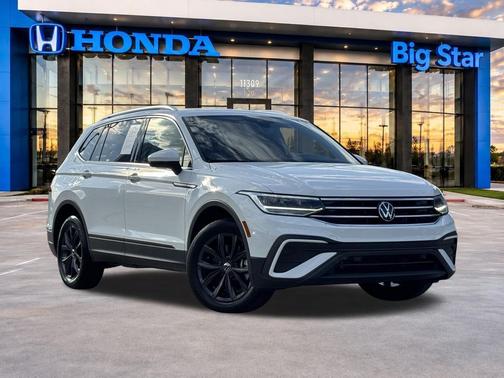 Pure White 2024 Volkswagen Tiguan 2.0T SE