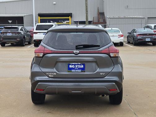 Gun Metallic 2023 Nissan Kicks SV