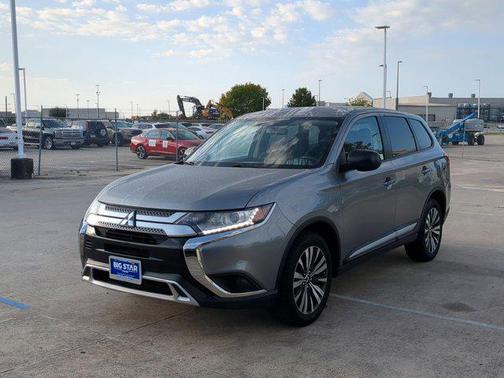 2020 Mitsubishi Outlander ES