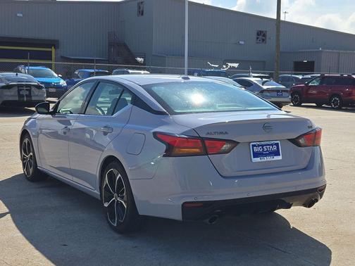 Gray Sky Pearl 2024 Nissan Altima SR FWD