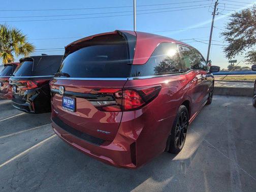 Radiant Red Metallic II 2026 Honda Odyssey Sport-L