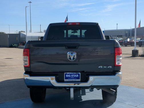 2020 RAM 2500 Tradesman Crew Cab 4X4 6'4' Box