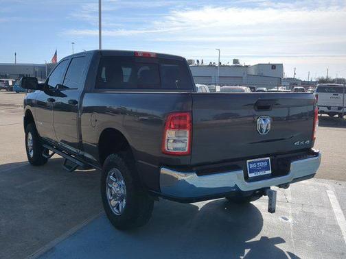 2020 RAM 2500 Tradesman Crew Cab 4X4 6'4' Box