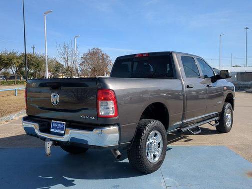 2020 RAM 2500 Tradesman Crew Cab 4X4 6'4' Box
