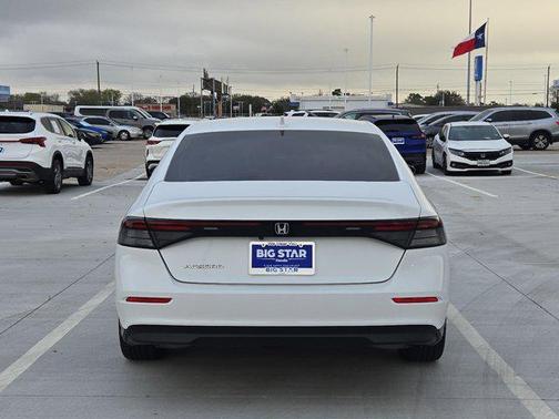 2024 Honda Accord EX