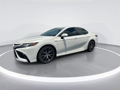 2021 Toyota Camry Hybrid XSE