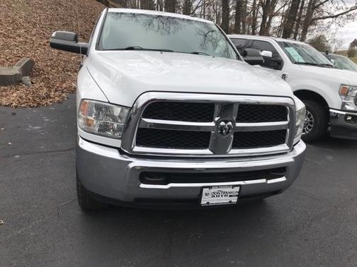 Photo 2 of 18 of 2016 RAM 2500 Tradesman