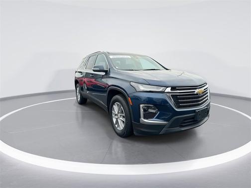 2022 Chevrolet Traverse LT Cloth