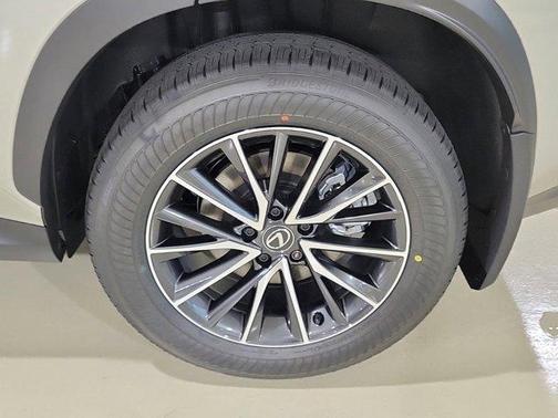 2025 Lexus NX 350h Base