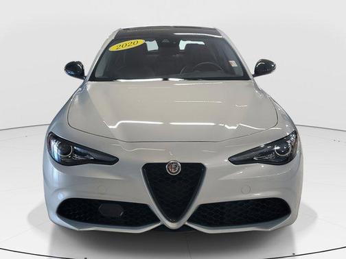 2020 Alfa Romeo Giulia Base