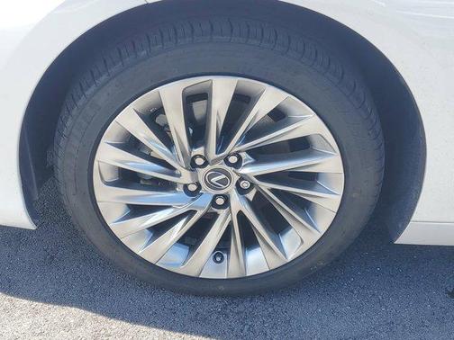 2022 Lexus ES 350 Ultra Luxury