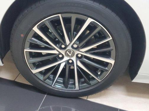 2025 Lexus ES 350 Base