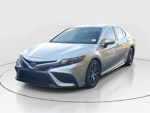 2023 Toyota Camry Hybrid SE