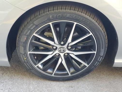 2023 Toyota Camry Hybrid SE