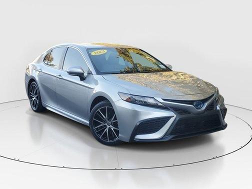 2023 Toyota Camry Hybrid SE