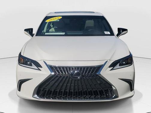 2025 Lexus ES 350 