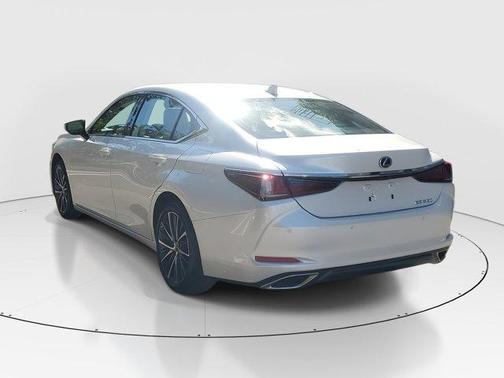 2025 Lexus ES 350 