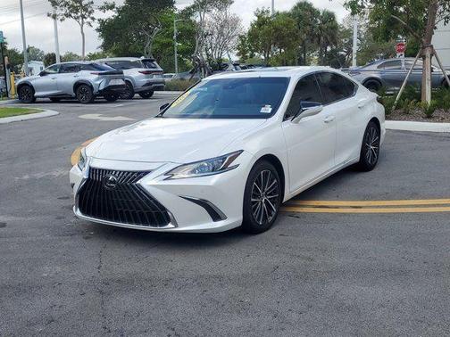 2025 Lexus ES 350 