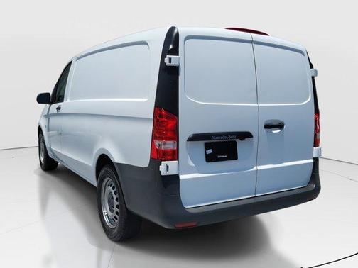 2020 Mercedes-Benz Metris Base