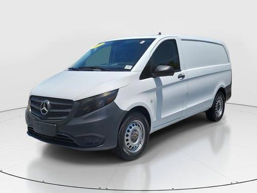 2020 Mercedes-Benz Metris Base