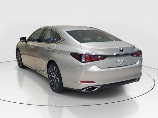 2025 Lexus ES 350