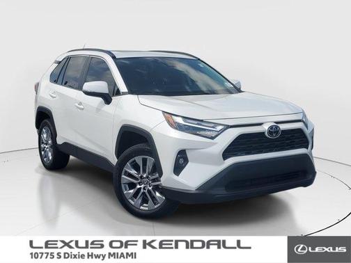 2022 Toyota RAV4 XLE Premium