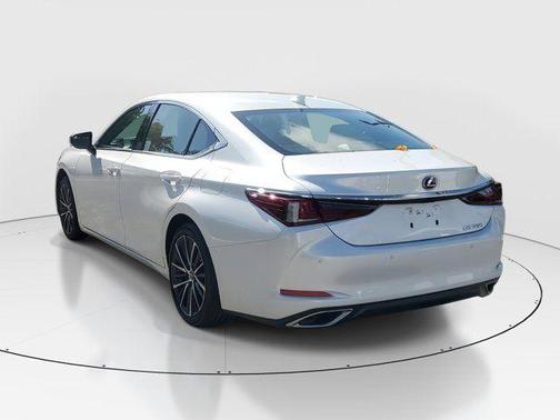 2025 Lexus ES 350 