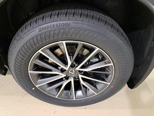 2025 Lexus NX 350h Base
