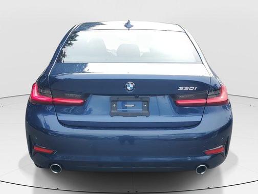 2022 BMW 330 i