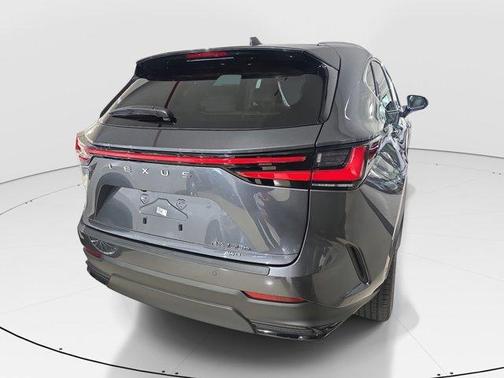 2025 Lexus NX 450h+ Luxury