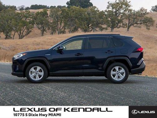 2022 Toyota RAV4 Hybrid LE