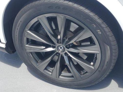 Ultra White 2024 Lexus RX 350 F SPORT Handling