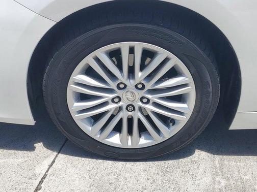 2017 Lexus ES 350 Base