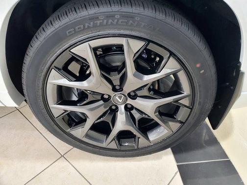 2025 Lexus TX 500h F SPORT Premium