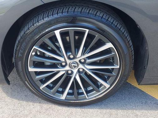 2025 Lexus ES 350