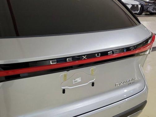 2026 Lexus RX 450h+ Luxury