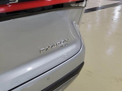 2026 Lexus RX 450h+ Luxury