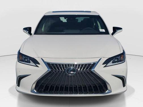 White Pearl 2025 Lexus ES 350